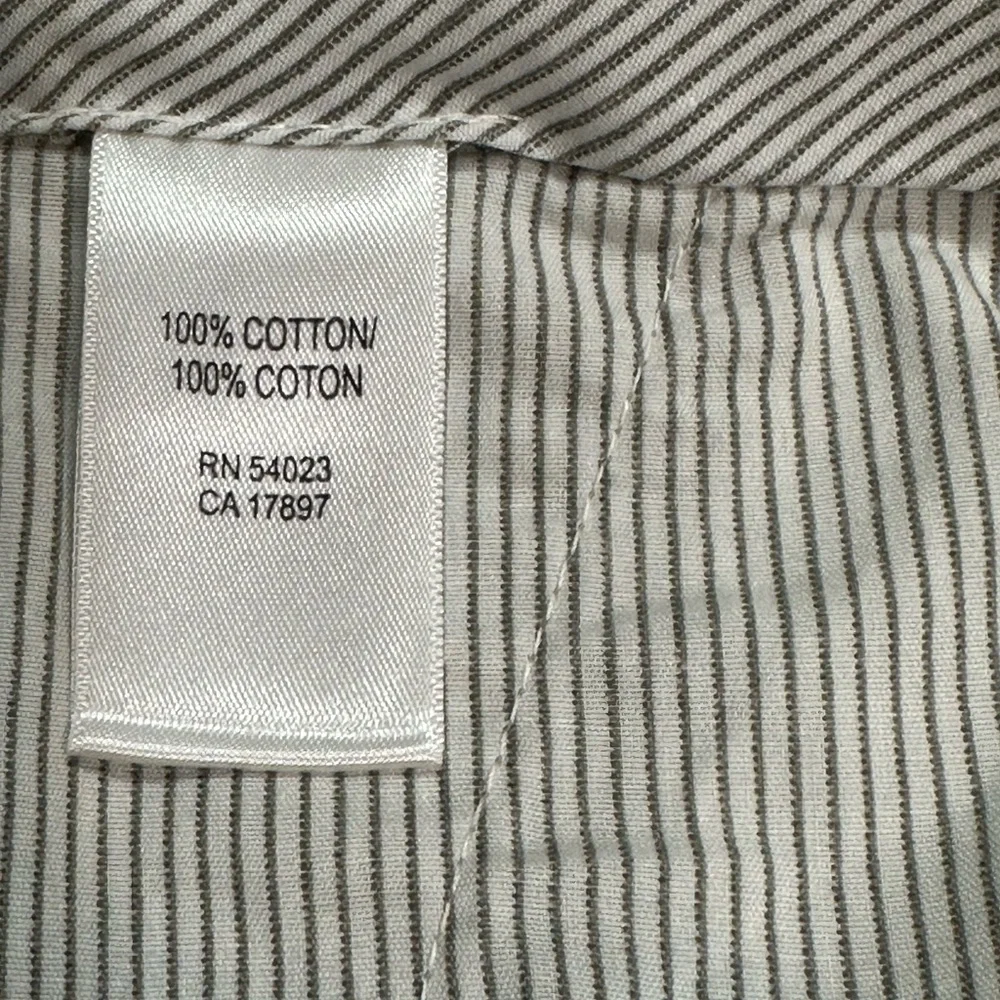 Banana Republic men’s‎ 38/32 straight leg khaki pants